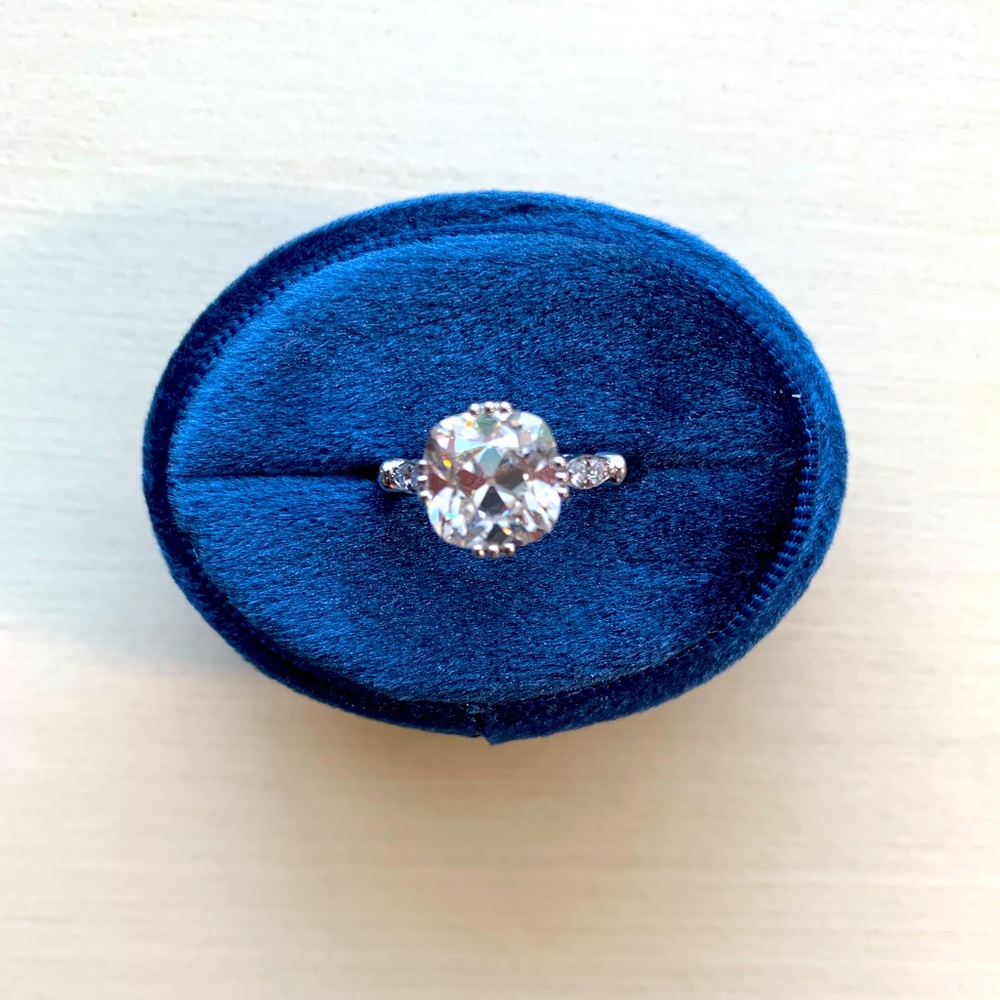 4 carat (9 x9mm) OMC cushion cut moissanite 10k solid white gold